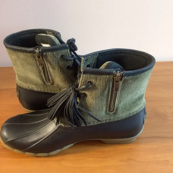 SPERRY Saltwater Tassel Corduroy Black and Olive Duck Boots Women’s Size 8.5 - Picture 6 of 8